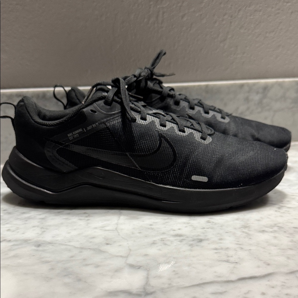 Nike Charcoal Black Running Shoes